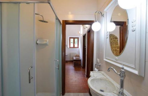 Lovely Apartment In Civitella Benazzone - Foto 31