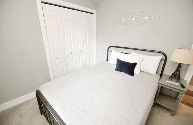 3 Blocks to Notre Dame EV Charger 1707 - Foto 15