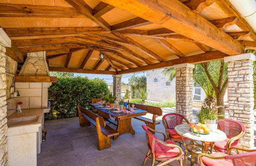 Modern Mediterreanean Villa by villatinapula - Foto 9