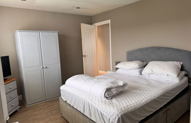 Pet-friendly - 2 Bedrooms Bungalow hot tub Parking - Foto 4