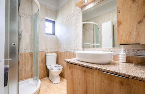 Eretria Panorama Seaview Retreat with Balcony - Photo 17