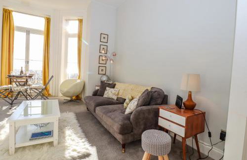 The Old Spy Headquarters - Foto 11