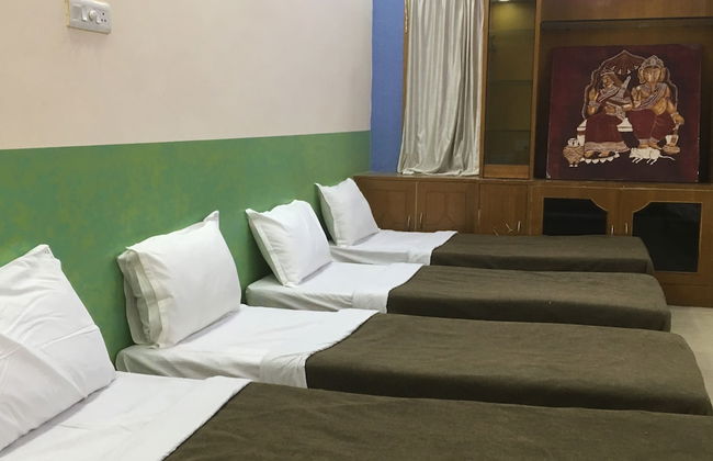 Jayaram Residency Tirupathi - Foto 1