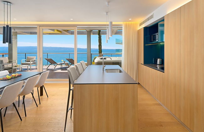 Amphora's Garden - Photo 15