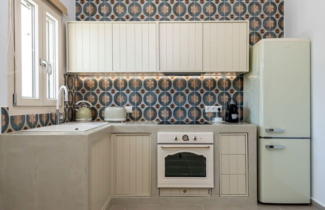 Remezzo Suites - Photo 24