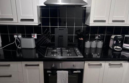 2Bed Apartment-Free Parking Pets Garden Central - Foto 5