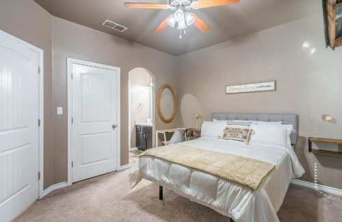 Sunset Retreat, Clean Modern 3BR, Garage, Near 191 - Foto 25