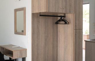 Loggos Apartments - Photo 9