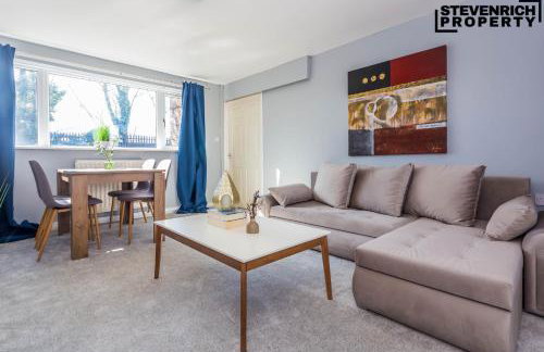 2 Bedroom Flat in NE5, Parking, Group-Friendly, Sleeps 3, WIFI - Foto 1