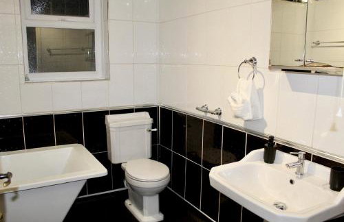 4 bedroom home with games room - sleeps 8 Perfect for families, groups and contractors - Foto 20