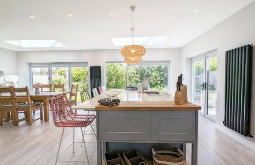 One Elms Way - Sleeps 8 - West Wittering - Foto 15