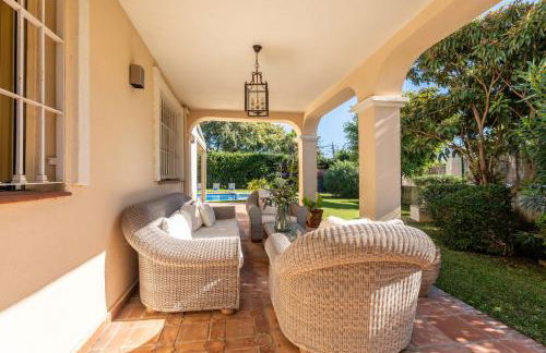 VACATION MARBELLA I Villa Bosquecito, Giant Private Heated Pool, 4min to the Beach, 6 BR, Spacious Villa - Foto 43