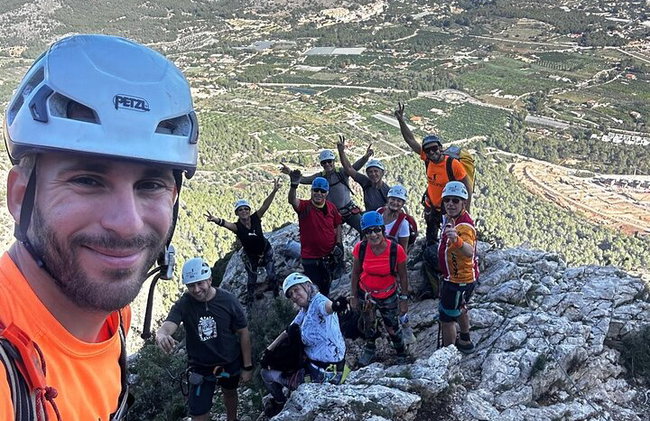 Experiencia de Escalada de Medio Día en Vía Ferrata del Ponoig - Foto 14