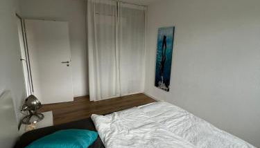 Stylish 2-room apartment with balcony & great location - Photo 5