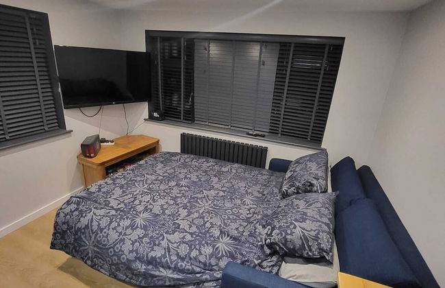 Town Centre Modern 1 Bed Self-contained Apartment - Foto 8