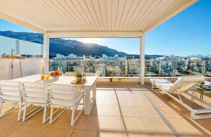 Atico Buen Vivir con gran terraza y vistas espectaculares en Marina Real II Denia by Family Homes Rentals - Photo 58
