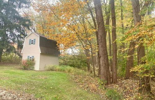 The House Hotels - 4 Beds, huge yard, secluded, and central! - Foto 25