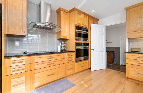 Hillside vacation next to Overland Park Kansas nature trail grill and fun - Foto 35