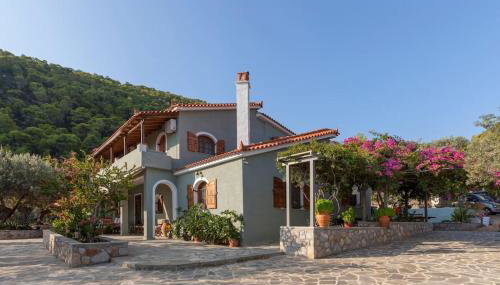 Elegance Villa: Classy Paradise w/ a private beach - Foto 1