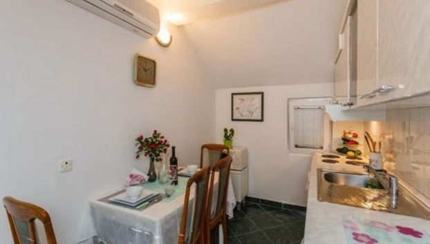 Apartments Roda - One Bedroom Apartment With Terrace - - Foto 5, Cocina privada