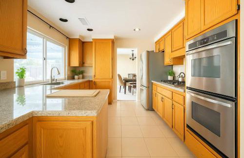 Peaceful Poolside Perfection near Wine Country - Foto 16