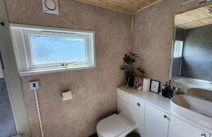 18 Bucklands - Cosy 5-Star Chalet - Starlink Wi-Fi - Coastal Woodland - Foto 13