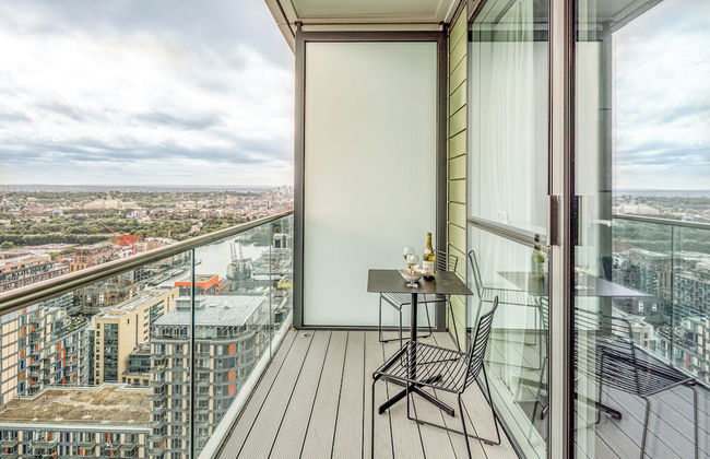 Urban Rest Canary Wharf Apartments - Photo 17