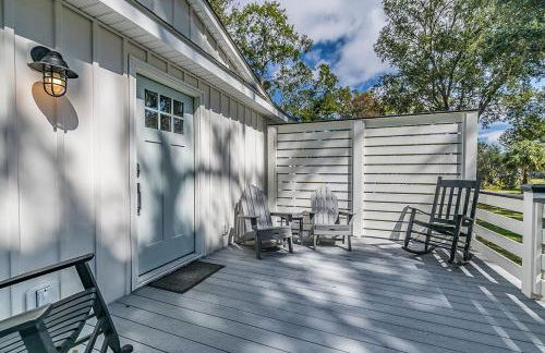 Newly Renovated LowCountry Cottage with Marsh Views - Sleeps 6 - Foto 9