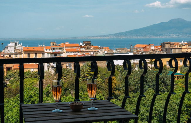 Mermaids' Dream Sorrento - Photo 54