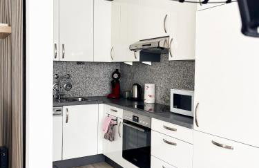 LuBu Stay Central, Cozy, with Workspace and Parking - Foto 17