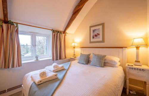 Charming Cottage near Dartmouth with Log Burner - Photo 20