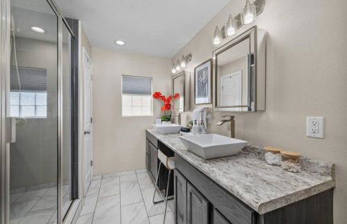 New Design-Movie Night Bar-Fire Pit-Hammocks-Games - Foto 18