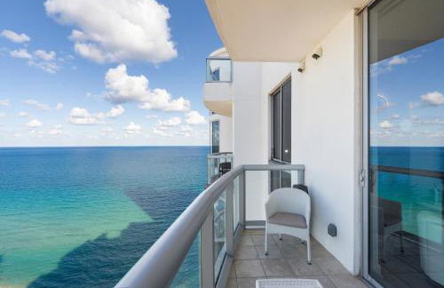 Luxury Top-Level Oasis - Oceanfront Views & Resort Perks - Foto 5