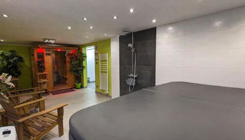 Chalet spacieux avec sauna, spa et baby-foot, proche stations de ski - FR-1-589-671 - Foto 5
