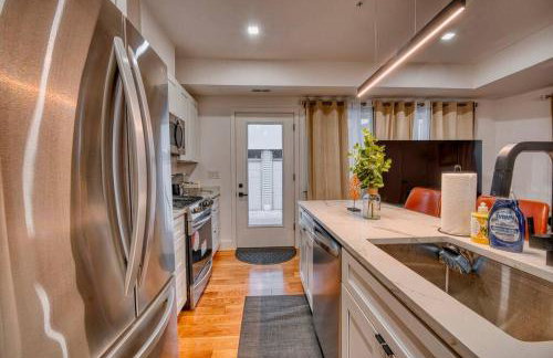 Modern & Colorful ~ 5* Location - Foto 33