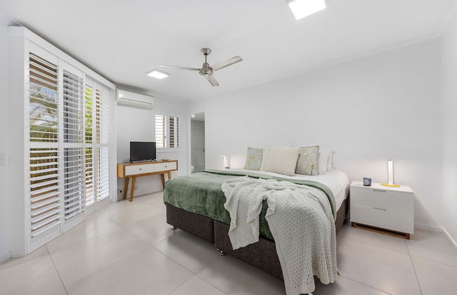 Noosa Outrigger Beach Resort - Photo 33