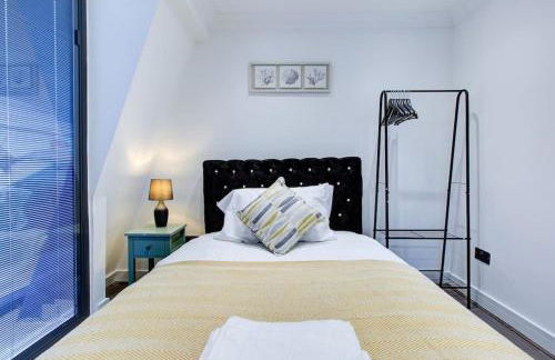 Luxurious House Leyton sleep7+garden next to Stratford - Foto 59