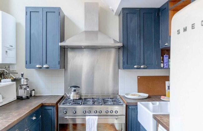 Tastefully Curated Mezzanine Studio Flat Hackney! - Foto 7