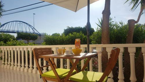 Apartamento con Jardín y Piscina en Guardamar del Segura - Foto 5