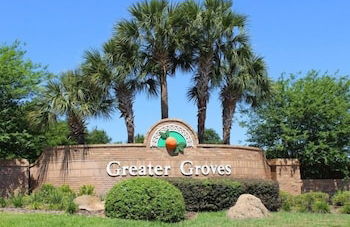 Greatest Grove 4 Bedroom Home by RedAwning - Photo 28