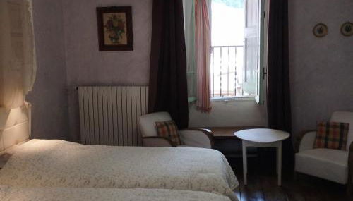 Grand appartement de charme avec parking privé - Foto 2