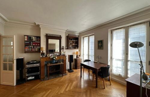 70 sqm apartment in 75008 Paris - Foto 3