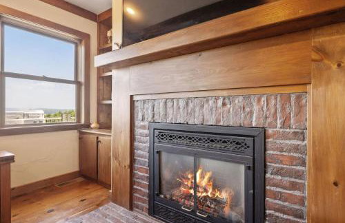 Lakeside Luxury Retreat with Winnipesaukee Views - Foto 48