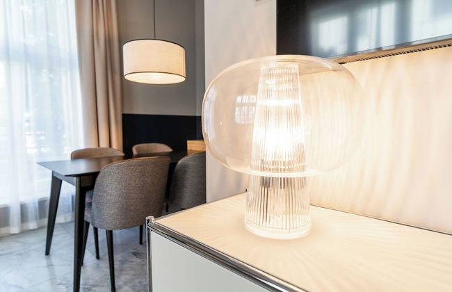 H11 Aparthotel - Photo 23