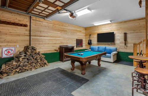 Luxurious Chalet! Hot-tub, Bonfire & Ideal Location for Skiing & Town - Foto 29