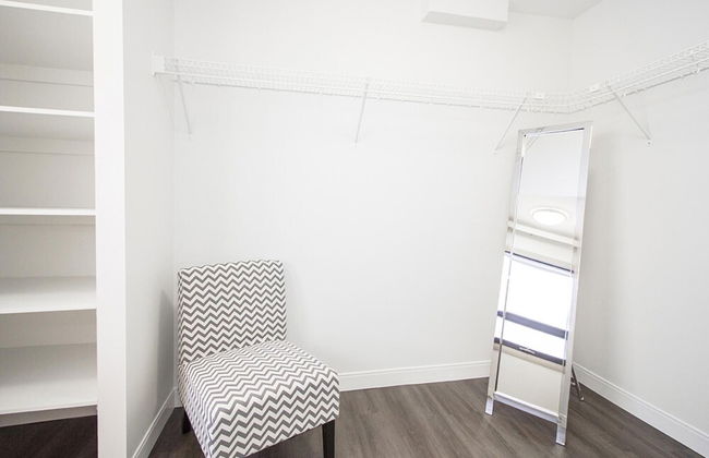 Luxurious 1bdrm Apartment With Parking and Wi-fi - Photo 22