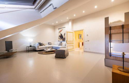 CASA CON PISCINA EN EL CENTRO - Foto 4