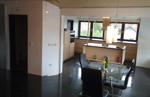 Helle gemütliche DG Wohnung, 88qm, klimatisiert - Foto 8