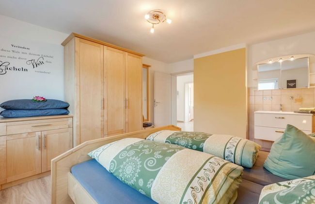 Sunny, Modern Furnished Apartment Your Favourite Place to Relax - Photo 4