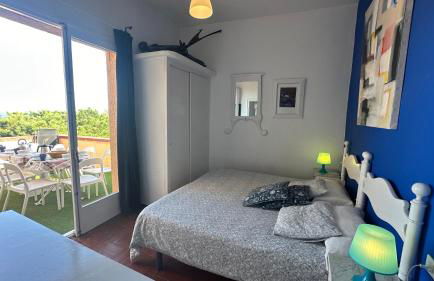 Apartamento con jardín a 11 metros de la playa. CG. - Foto 15